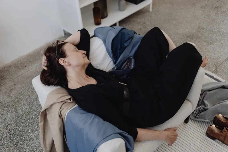 Hustle Culture vs. Your Pillow: Why a 20-Minute Nap Is Somehow a Political Statement Now